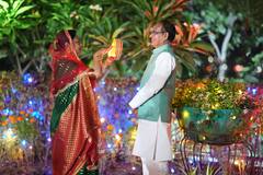 Karwa Chauth: सीएम शिवराज सिंह चौहान ने पत्नी के साथ मनाया करवा चौथ का त्योहार, देखें तस्वीरें