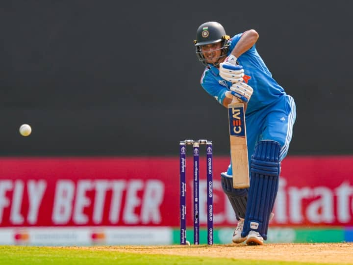 Shubman Gill enter in nervous ninety club against Sri Lanka by dismiss on 92 runs ODI World  Cup 2023 IND vs SL World Cup 2023: नर्वस नाइंटीज क्लब में शुभमन गिल की एंट्री, पहली बार पूरा नहीं कर पाए शतक