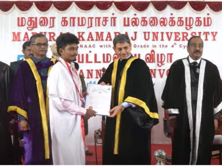 Madurai Kamarajar University 55th Convocation of Governor RN Ravi conferred the degrees MKU Convocation: மதுரை காமராசர் பல்கலைக்கழகத்தின் பட்டமளிப்பு விழா; பட்டங்களை வழங்கிய ஆளுநர்! புறக்கணித்த அமைச்சர்