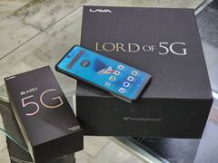 ১০ হাজার টাকারও কমে পাবেন এই ৫জি ফোন ! কী কী ফিচার রয়েছে, একনজরে দেখে নিন