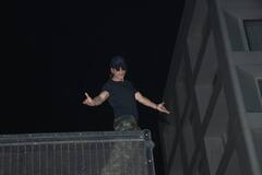 ‘મન્નત’ની બાલ્કનીમાં આવીને શાહરૂખ ખાને આ રીતે મનાવ્યો પોતાનો બર્થ-ડે, ફેન્સને આપ્યું સરપ્રાઇઝ