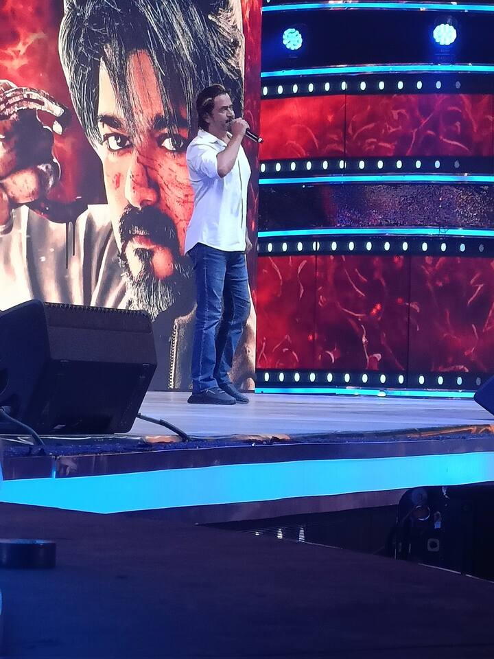 “மக்களுக்கு நல்லது பண்ணனுங்கற எண்ணம் இருந்தாலே போதும். அது அவருக்கு இருக்கு. சீக்கிரமே அரசியலுக்கு வந்துடுவாரு - அர்ஜுன்