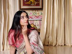 Sonam Kapoor: अभिनेत्री सोनम कपूरचा देसी अवतार; साडीत दिसतेय खास!