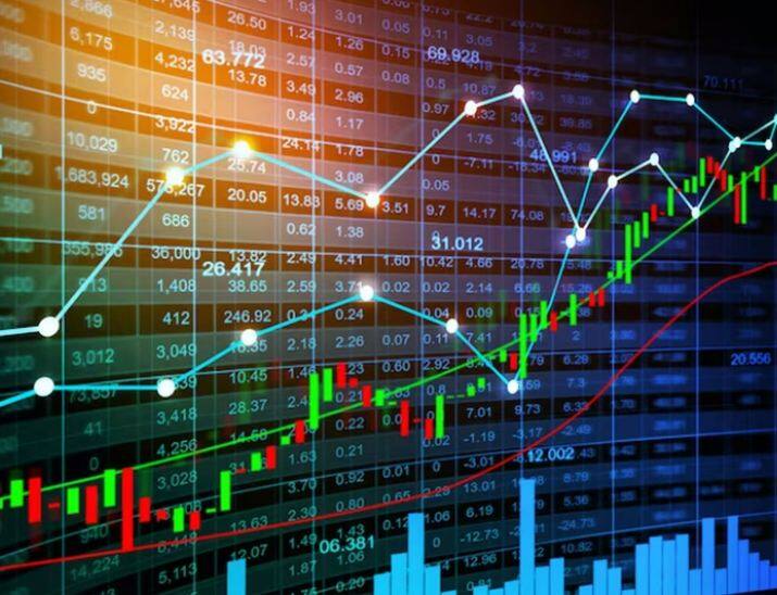 ਸਤੰਬਰ, 2024 ਤੋਂ ਬਾਅਦ, ਪ੍ਰਾਈਵੇਟ ਕੰਪਨੀਆਂ ਨੂੰ ਇਹ ਵੀ ਯਕੀਨੀ ਬਣਾਉਣਾ ਚਾਹੀਦਾ ਹੈ ਕਿ ਪ੍ਰਮੋਟਰਾਂ, ਨਿਰਦੇਸ਼ਕਾਂ ਅਤੇ ਮੁੱਖ ਪ੍ਰਬੰਧਕਾਂ ਦੁਆਰਾ ਰੱਖੀਆਂ ਗਈਆਂ ਪ੍ਰਤੀਭੂਤੀਆਂ, ਕਿਸੇ ਵੀ ਪ੍ਰਤੀਭੂਤੀ ਜਾਰੀ ਕਰਨ, ਪ੍ਰਤੀਭੂਤੀਆਂ ਦੀ ਮੁੜ ਖਰੀਦ, ਬੋਨਸ ਸ਼ੇਅਰ ਇਸ਼ੂ ਜਾਂ ਰਾਈਟਸ ਇਸ਼ੂ ਤੋਂ ਇਲਾਵਾ, ਡਿਜੀਟਲ ਰੂਪ ਵਿੱਚ ਤਬਦੀਲ ਨਾ ਕੀਤੀਆਂ ਜਾਣ। ਇਸ ਦੇ ਨਾਲ ਹੀ ਕਾਰਪੋਰੇਟ ਮਾਮਲਿਆਂ ਦੇ ਮੰਤਰਾਲੇ ਨੇ ਸੀਮਤ ਦੇਣਦਾਰੀ ਭਾਈਵਾਲੀ (LLP) ਨਾਲ ਸਬੰਧਤ ਨਿਯਮਾਂ ਵਿੱਚ ਵੀ ਸੋਧ ਕੀਤੀ ਹੈ। ਇੱਕ ਹੋਰ ਨੋਟੀਫਿਕੇਸ਼ਨ ਵਿੱਚ, ਮੰਤਰਾਲੇ ਨੇ ਕਿਹਾ ਕਿ ਹਰੇਕ ਐਲਐਲਪੀ ਫਰਮ ਨੂੰ ਇੱਕ ਖਾਸ ਫਾਰਮੈਟ ਵਿੱਚ ਆਪਣੇ ਭਾਈਵਾਲਾਂ ਦੇ ਰਜਿਸਟਰ ਨੂੰ ਕਾਇਮ ਰੱਖਣਾ ਚਾਹੀਦਾ ਹੈ।