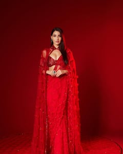 Nora Fatehi Photos : రెడ్​ హాట్​ మిర్చిలా ఆహా అనిపిస్తున్న నోరా ఫతేహి