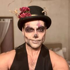 Halloween 2023: हैलोवीन पार्टी में सनी देओल के भाई ने कर लिया अपना ये हाल, तो धर्मेंद्र की बेटी भी बनीं बिल्ली...देखें अजीबो-गरीब तस्वीरें