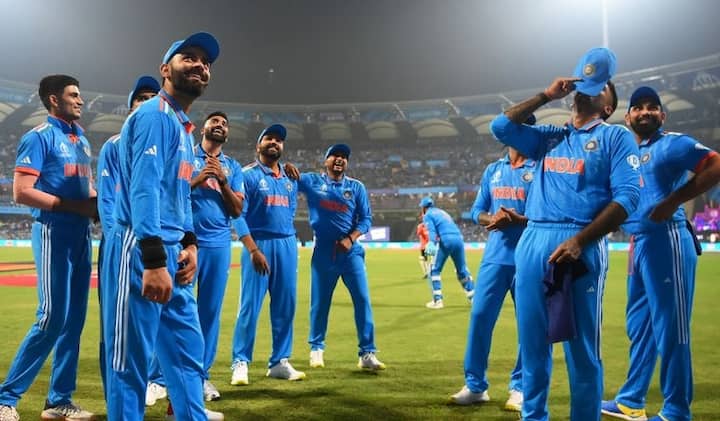 உலகக் கோப்பையில் முதல் அணியாக அரையிறுதிக்கு முன்னேறியது இந்தியா