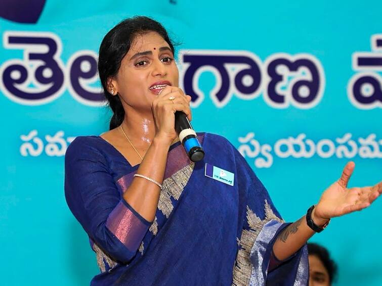 Telangana Elections Jagan Reddy's Sister YS Sharmila's Big Move 'I Stand At This Juncture Of Sacrifice 'I Stand At This Juncture Of Sacrifice': Jagan Reddy's Sister YS Sharmila's Big Move Ahead Of Telangana Polls