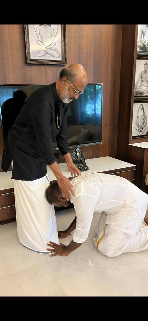தற்போது வெளியாகி இருக்கும் இந்த தகவலால் ராகவா லாரன்ஸ் ரசிகர்கள் மகிழ்ச்சி அடைந்துள்ளனர். ராகவா லாரன்ஸ் நடிகர் ரஜினியின் தீவிர ரசிகர் என்பது குறிப்பிடத்தக்கது.