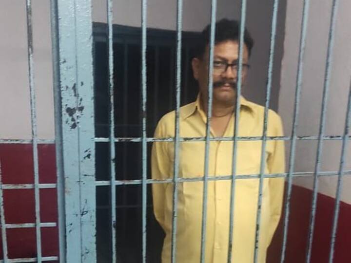 Up STF arrested formar shiv sena mla Pawan Pandey Ambedkar Nagar related land grabbing and fraud Ambedkar Nagar News: STF ने पूर्व विधायक पवन पांडे को किया गिरफ्तार, जानिये किस मामले में हुई गिरफ्तारी