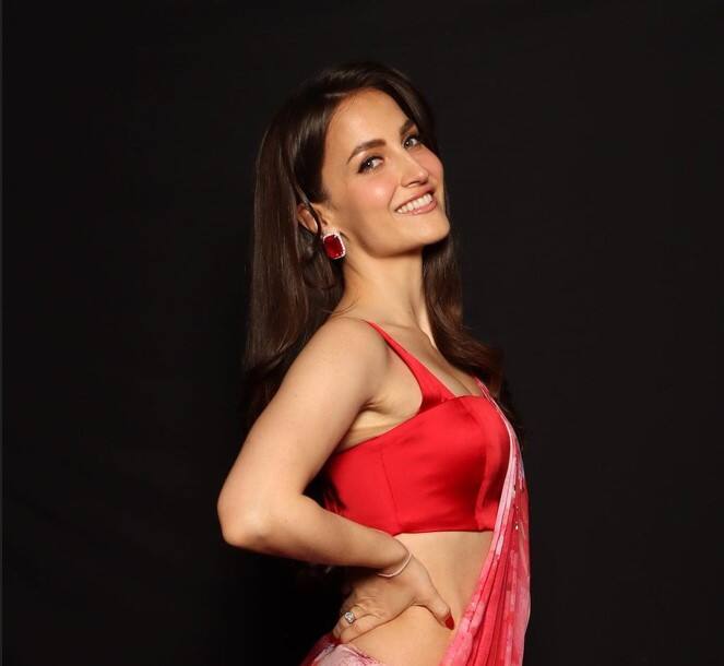 Elli Avrram PHOTO: બોલિવૂડ એક્ટ્રેસ એલી અવરામ તેના લુક્સને કારણે ઘણી વાર ચર્ચામાં રહે છે. તે સોશિયલ મીડિયા પર પણ ખૂબ એક્ટિવ રહે છે અને દરરોજ તેની તસવીરો શેર કરતી રહે છે.