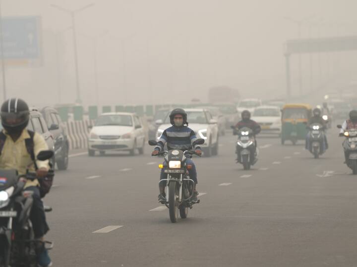 Delhi LG V K Saxena metting with Environment Minister Gopal Rai amid severe air pollution Delhi Air Pollution: दिल्ली में प्रदूषण के बीच LG ने की पर्यावरण मंत्री गोपाल राय के साथ बैठक, गाइडलाइन जारी