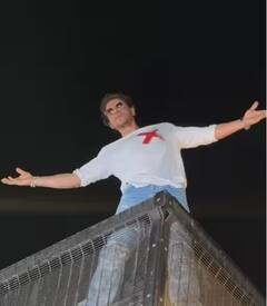 Shah Rukh Khan: ਦੀਪਿਕਾ ਪਾਦੂਕੋਣ ਤੋਂ ਲੈਕੇ ਆਲੀਆ ਭੱਟ ਤੱਕ, ਸ਼ਾਹਰੁਖ ਖਾਨ ਦੇ ਜਨਮਦਿਨ ਦੀ ਸ਼ਾਨਦਾਰ ਪਾਰਟੀ 'ਚ ਪਹੁੰਚੇ ਦਿੱਗਜ ਸਟਾਰਜ਼