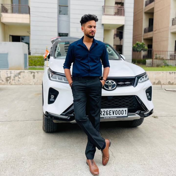 इस मामले में अब एल्विश का रिएक्शन भी सामने आ गया है. उन्होंने वीडियो शेयर करके अपनी बात कही है.