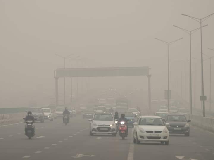 Challenges For Real Estate Sector Amid Increasing Pollution In Delhi NCR As GRAP 3 Imposed Know From Experts बढ़ते प्रदूषण के बीच क्या है रियल एस्टेट सेक्टर के सामने चुनौती? एक्सपर्ट्स से जानें