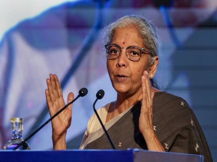 Finance Minister Sitharaman statistics How much profit did public sector banks earn in the first 6 months of the current financial year 6 महिन्यांत सार्वजनिक क्षेत्रातील बँकांचा नफा किती? अर्थमंत्री सीतारामन यांनी सांगितली आकडेवारी 