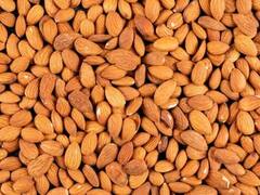 Fake And Real Almonds: આ રીતે અસલી અને નકલી બદામ વચ્ચે તફાવત કરવો, નહીં તો તમને પેટની બીમારી થશે