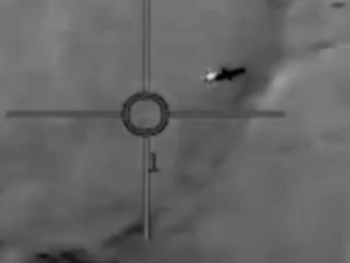 Israel Gaza Hamas Palestine Attack Israel F 35 Fighter Shoots Down Cruise Missile Watch: इजरायल के F-35 ने क्रूज मिसाइल को किया इंटरसेप्ट, फिर यूं किया अटैक, देखें वायरल वीडियो