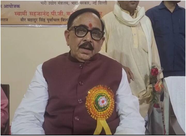 Union Minister Mahendra Nath Pandey has targeted INDIA Alliance and SP Chief Akhilesh Yadav in Ghazipur ANN UP Politics: 'अखिलेश कर रहे खिलाड़ियों का अपमान', केंद्रीय मंत्री महेन्द्र नाथ पांडेय का सपा मुखिया पर हमला