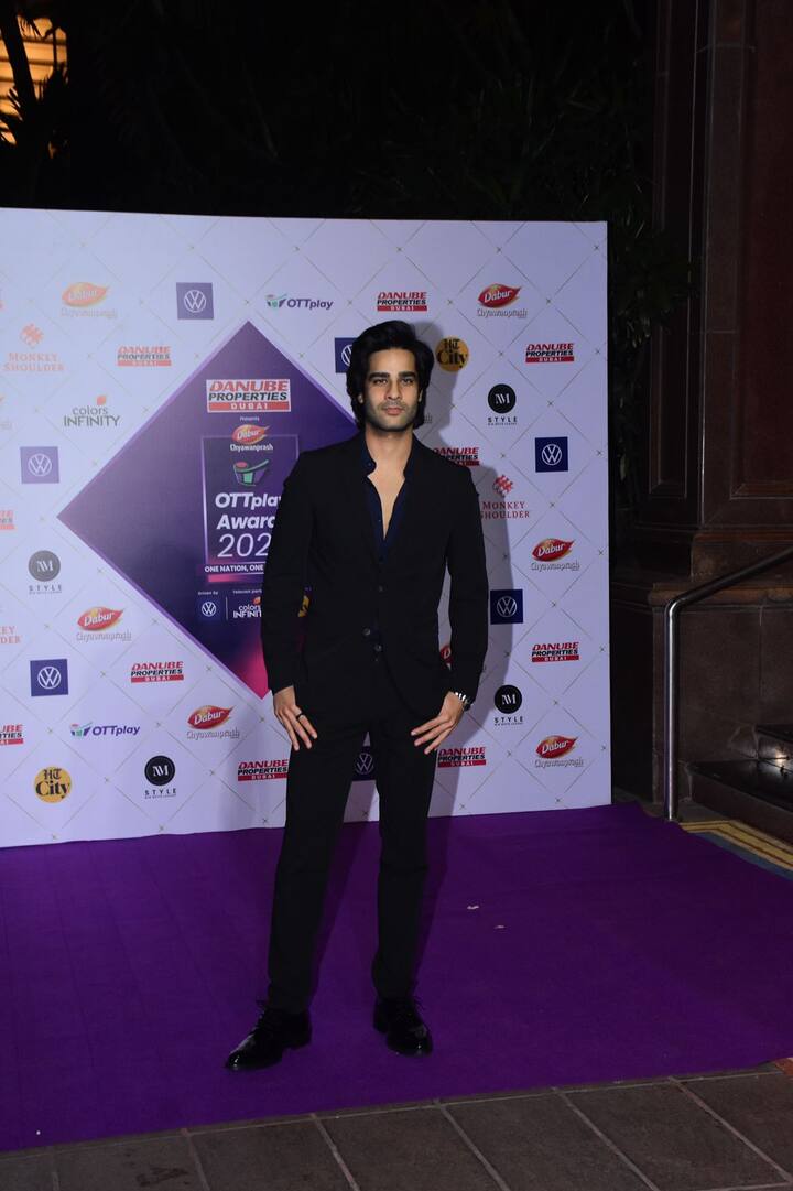 Aaman Devgan Creates Waves With His Uber-Cool Fashion Sense Ahead Of ...