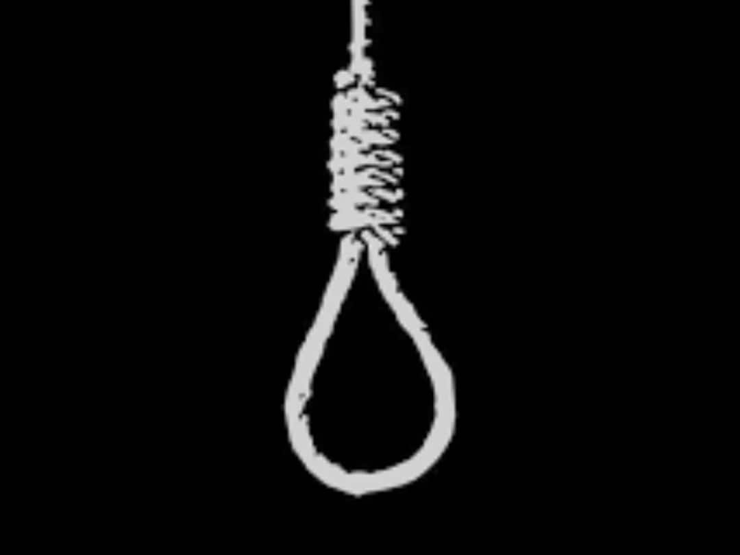 UP man kills self as wife refuses to return home on Karwa Chauth పుట్టింటి నుంచి భార్య తిరిగి రాలేదని భర్త మనస్తాపం, ఉరి వేసుకుని ఆత్మహత్య