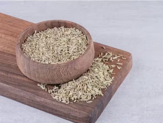 Cumin Seeds: ਜੀਰਾ ਭਾਰਤੀ ਰਸੋਈ ਦਾ ਜੀਵਨ ਹੈ। ਸਬਜ਼ੀ ਹੋਵੇ ਜਾਂ ਦਾਲ, ਕੋਈ ਵੀ ਪਕਵਾਨ ਜੀਰੇ ਤੋਂ ਬਿਨਾਂ ਅਧੂਰਾ ਹੈ। ਪਰ ਕੀ ਤੁਸੀਂ ਜਾਣਦੇ ਹੋ ਕਿ ਬਹੁਤ ਜ਼ਿਆਦਾ ਜੀਰਾ ਖਾਣ ਨਾਲ ਸਰੀਰ 'ਤੇ ਕਈ ਮਾੜੇ ਪ੍ਰਭਾਵ ਹੁੰਦੇ ਹਨ।