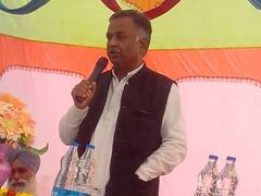 कांग्रेस के लिए 'संकटमोचन' बनेंगे पूर्व सांसद रवि प्रकाश वर्मा? अखिलेश यादव की बढ़ सकती है टेंशन