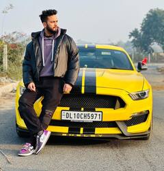 Elvish Yadav Car Collection: थार से पोर्श से तक, इन लग्जरी गाड़ियों से सफर करते हैं एल्विश यादव, कीमत जान उड़ जाएंगे होश