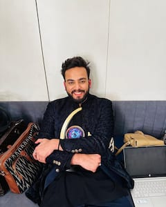 Elvish Yadav Car Collection: थार से पोर्श से तक, इन लग्जरी गाड़ियों से सफर करते हैं एल्विश यादव, कीमत जान उड़ जाएंगे होश