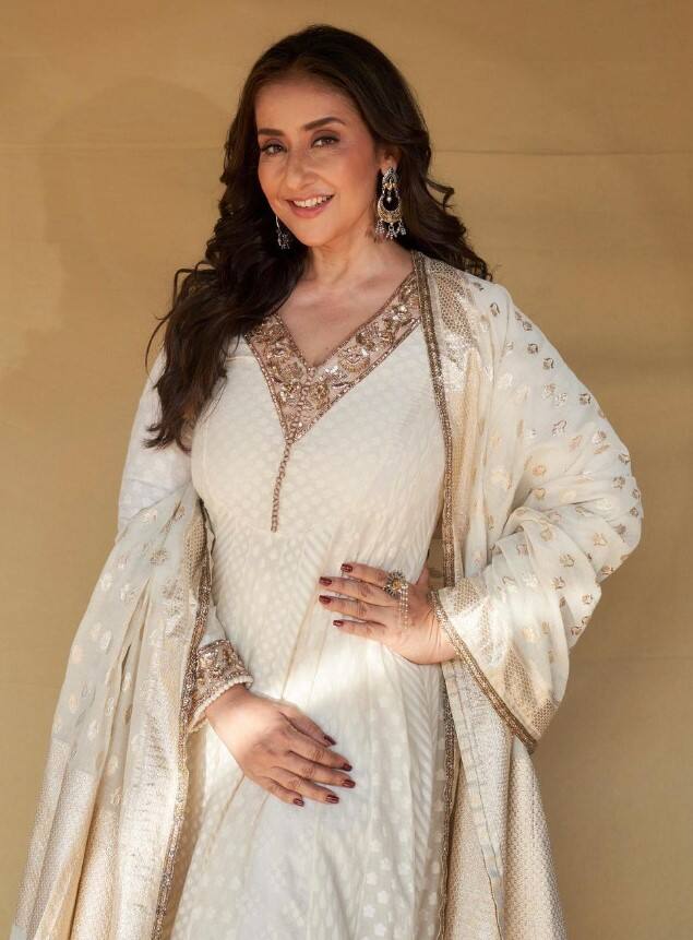 90 के दशक की मशहूर एक्ट्रेस मनीषा कोइराला भी अपने करियर में बी ग्रेड फिल्म कर चुकी हैं. वे फिल्म 'एक छोटी सी लव स्टोरी' में नजर आई थीं.