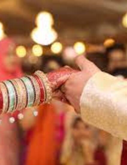 27 ऑक्टोबर रोजी चांदीचा भाव 71 हजार 717 रुपये प्रति किलो होता. 3 ऑक्टोबर 2023 रोजी चांदीचा भाव हा 72 हजार 252 रुपये प्रति किलोवर पोहोचला आहे.