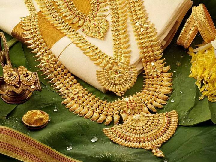 Latest Gold Silver Rate Today  4 november 2023 know gold price in your city chennai coimbatore trichi bangalore Latest Gold Silver: ஒரு சவரன் தங்கம் ரூ.120 அதிகரிப்பு.. அதிர்ச்சியில் மக்கள்.. இன்றைய தங்கம் வெள்ளி நிலவரம்