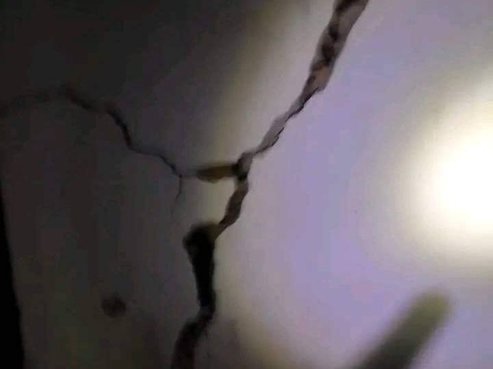 नेपाल के गृह मंत्रालय के प्रवक्ता नारायण प्रसाद भट्टाराई ने कहा कि हमें जानकारी है कि भूकंप के कारण दो जिलों में मानवीय और शारीरिक क्षति हुई है और सुरक्षा बलों को बचाव कार्य के लिए तैनात किया गया है. वहीं नेपाली प्रधानमंत्री पुष्प कमल ने भूकंप से हुई मानवीय और शारीरिक क्षति पर गहरा दुख व्यक्त किया.