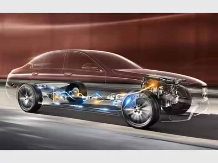 Hybrid Fever Taking Over India 8 Brands Mulling Hybrid Cars Expected Launch Details Automobile News Upcoming Hybrid Cars: டீசல், பெட்ரோல் கதை ஓவர்..! ஹைப்ரிட் ஃபீவர் பத்திக்கிச்சு, முறுக்கிட்டு வரும் கார் மாடல்கள்