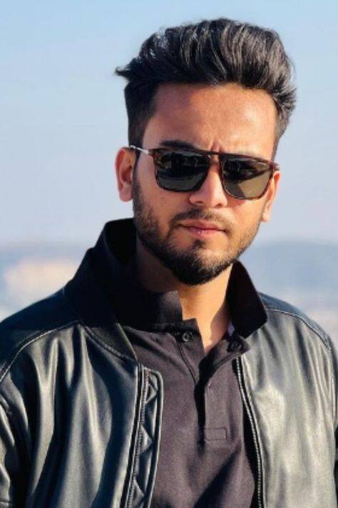 ਹੁਣ ਇਸ ਮਾਮਲੇ 'ਚ ਐਲਵਿਸ਼ ਦੀ ਪ੍ਰਤੀਕਿਰਿਆ ਵੀ ਸਾਹਮਣੇ ਆਈ ਹੈ। ਉਨ੍ਹਾਂ ਨੇ ਵੀਡੀਓ ਸ਼ੇਅਰ ਕਰਕੇ ਆਪਣੇ ਵਿਚਾਰ ਪ੍ਰਗਟ ਕੀਤੇ ਹਨ।