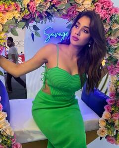 Jahnvi Kapoor Photos : கலக்கல் நடிகை ஜான்வி கபூரின் அசத்தல் புகைப்படங்கள்!