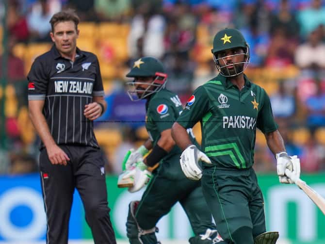Pakistan Semi Final Chances In World Cup 2023 After Defeating New Zealand  Know All Possible Equation Here | Pakistan Semi Final Chances: न्यूजीलैंड  के खिलाफ जीत के बाद पाकिस्तान का सेमीफाइनल में