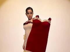 गुन्हा दाखल होताच उर्फी जावेद दुबईला पळाली?