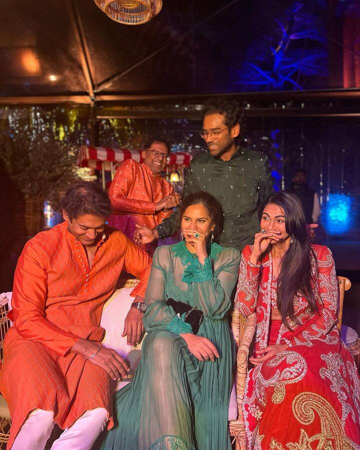 అందరితో కలిసి హ్యాపీగా జాలీగా గడిపింది. Photo Credit: Upasana Kamineni Konidela/Instagram