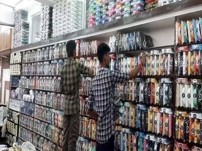 Nadham is becoming a small Japan in the production of ready-made clothes ஆயத்த ஆடைகள் உற்பத்தியில் குட்டி ஜப்பானாக மாறிவரும் நத்தம்..! என்ன சிறப்பு?