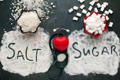 ਖੰਡ ਹੀ ਨਹੀਂ, ਨਮਕ ਵੀ ਵਧਾ ਸਕਦੈ ਸ਼ੂਗਰ, ਸੁਧਾਰ ਲਓ ਆਪਣੀ ਆਦਤ ਨੂੰ ਨਹੀਂ ਤਾਂ ਜਕੜ ਲੈਣਗੀਆਂ ਇਹ ਬੀਮਾਰੀਆਂ