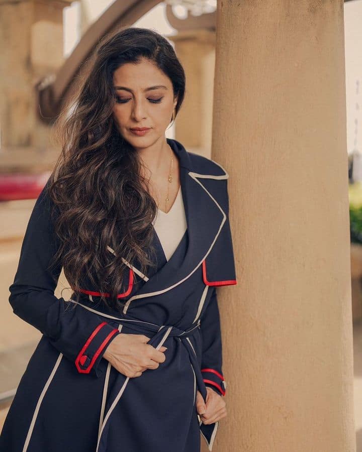 बीवी नंबर 1, चांदनी बार, हैदर, दृश्यम, अंधाधुन आणि भूल भुलैया 2 मध्ये काम केले आहे.