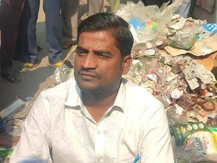 sweepers are dump garbage in bjp leader ramesh kumar gupta front in shop and complain matter ann UP News: बीजेपी नेता की दुकान के सामने सफाई कर्मी ने फेंक दिया कूड़ा, अजीबो गरीब मामले पर शुरू हुई जांच
