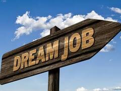 Sarkari Naukri: હજારો પદ પર નીકળી છે સરકારી નોકરી, આ તારીખ પહેલા કરો અરજી