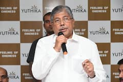 उपमुख्यमंत्री अजित पवारांसंदर्भात मंत्री चंद्रकांत पाटलांचं मोठं विधान, म्हणाले दोन दादा....