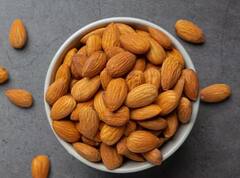Almond: ਜਾਣੋ ਇੱਕ ਦਿਨ ਵਿੱਚ ਕਿੰਨੇ ਬਦਾਮ ਖਾਣੇ ਚਾਹੀਦੇ, ਜ਼ਿਆਦਾ ਖਾਣੇ ਹੋ ਸਕਦੇ ਨੁਕਸਾਨਦਾਇਕ