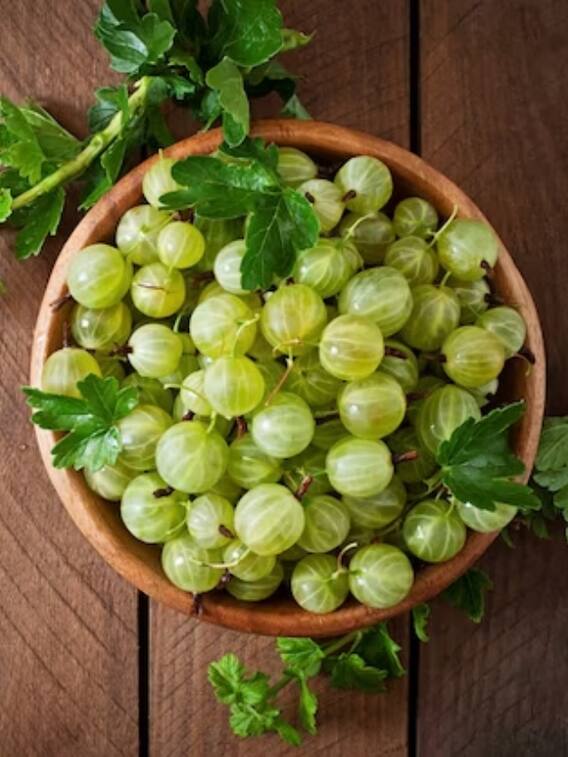 आंवला खाने से मिलते हैं ये ढेर सारे फायदे
