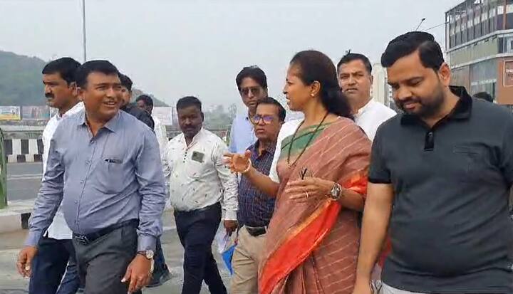 त्यामुळे रस्त्याच्या गुणवत्तेबरोबरच या संपुर्ण कामाची श्वेतपत्रिका काढणे गरजेचे आहे.