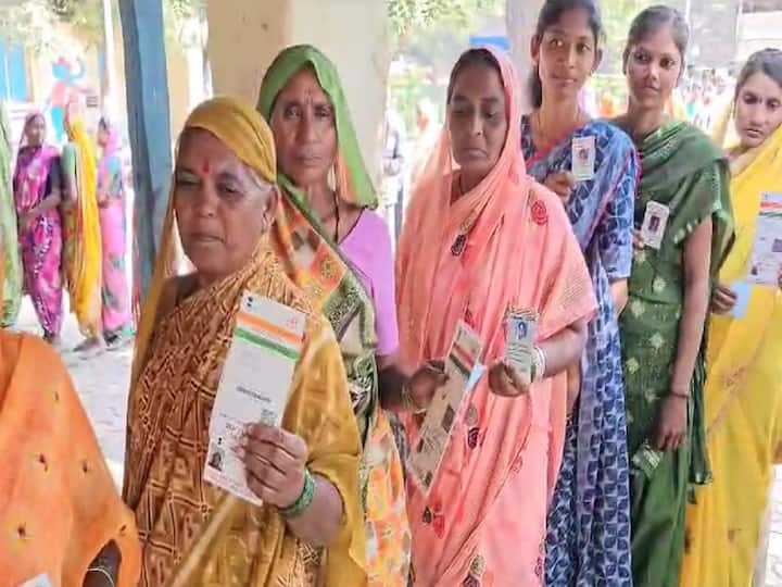 Maharashtra Grampanchayat election 2023 voting for 2359 grampanchayat in Maharashtra Vote counting will be on 6th November Gram Panchayat Election : राज्यात ग्रामपंचायत निवडणुकीचा उत्साह, शातंतेत मतदान; विजयाचा गुलाल कोण उधळणार? उद्या मतमोजणी