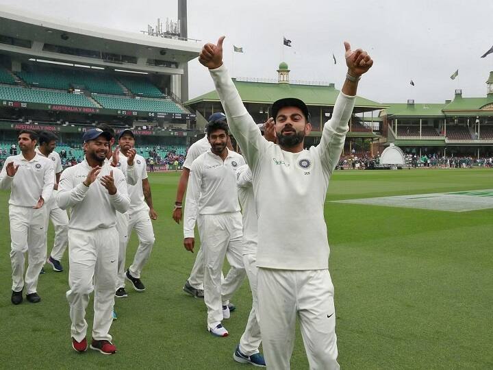 Virat Kohli Top 10 Moments: विराट कोहली का आज जन्मदिन है. वह 35 साल के हो चुके हैं. पिछले 15 साल उन्होंने इंटरनेशनल क्रिकेट को समर्पित किए हैं. इस दौरान उनके 10 यादगार लम्हों की तस्वीरें यहां देखें..